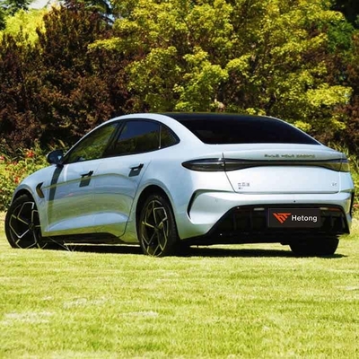 최고 속도 180 Km/h 맞춤 BYD SEAL 2022 650km 4륜 구동 성능 EV 자동차