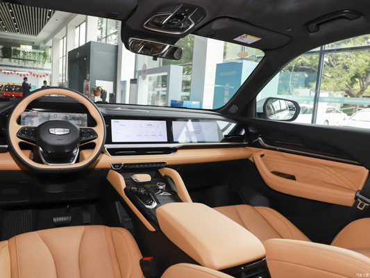 JILI Xingyue L 5도어 SUV 스마트 성인 이동성 전기 차량 자동차 4770x1895x1689mm