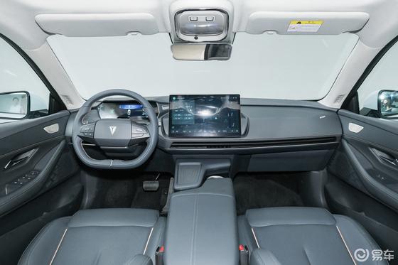 전기 SUV 자동차 4X4 왼쪽 오토 차간 블루 Sl03 큰 공간 성인 최대 전력 190kW