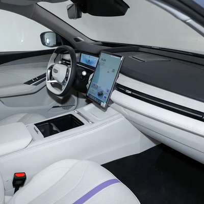 2024 지일리 싱루이 L 에너지카 5석 세단 1.5TD 가솔린 가솔린 SUV 빨간색/나 파란색