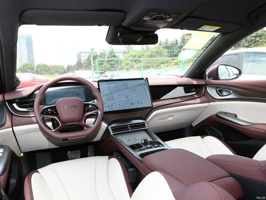 좌측 스티어링 Byd 하이바오 / 시일 700km 2wd 긴 배터리 수명 성능 2023 Ev Byd For Byd