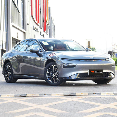 2022 Xpeng P7 586G 전기차 4륜 5석 고속 빨간색/백색 중국 자동차