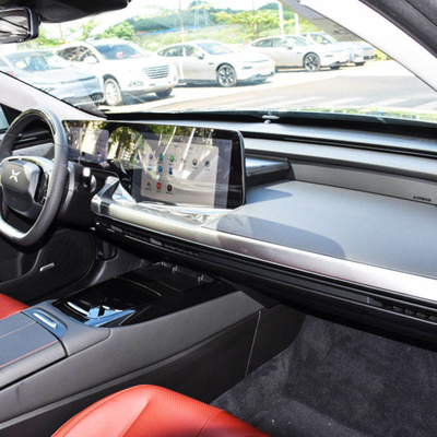 2022 Xpeng P7 586G 전기차 4륜 5석 고속 빨간색/백색 중국 자동차