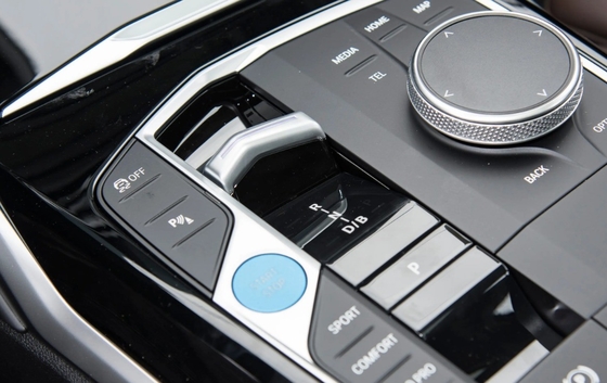 최대 전력 210kW 최대 토크 400N.m 2023 BMW i3 eDrive 순수 전기 장거리 592km