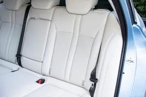 4500x1842x1746mm 크기와 610km 마일리지 2023 Gac Aion S 순수한 내구력 컴팩트 자동차