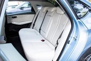 4500x1842x1746mm 크기와 610km 마일리지 2023 Gac Aion S 순수한 내구력 컴팩트 자동차