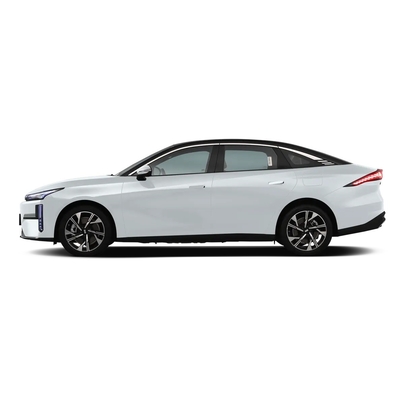 2023 기일리 갤럭시 L6 하이브리드 235kw 전력 1370km 종합 범위 60km 전기 모드